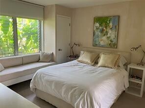 Building Photo - 561 Bayshore Dr