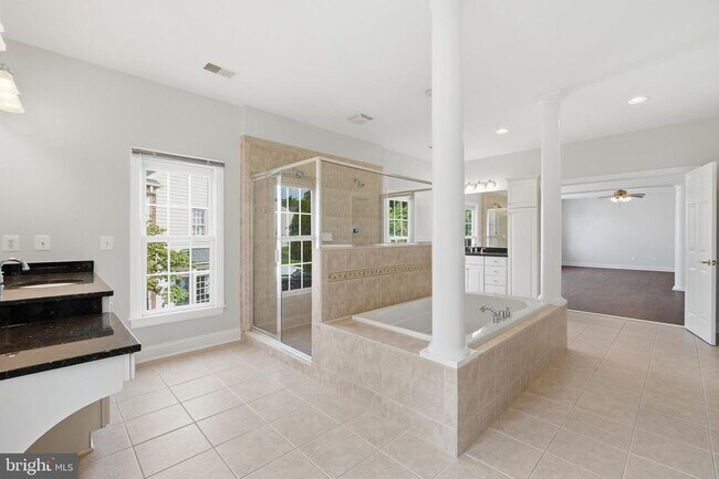 Building Photo - 5285 Meadow Estates Dr
