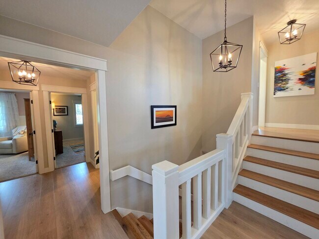 Building Photo - 4002 S Olson Pl