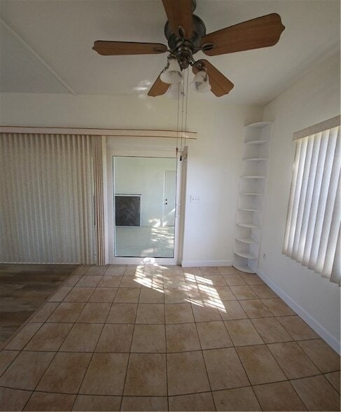 Building Photo - 745 Schumann Dr