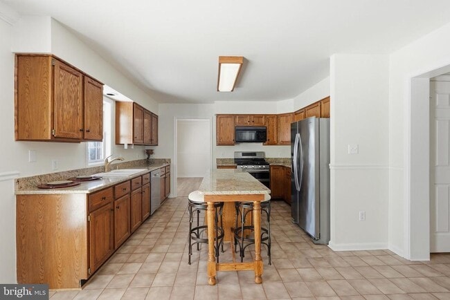 Building Photo - 35298 Scotland Heights Rd