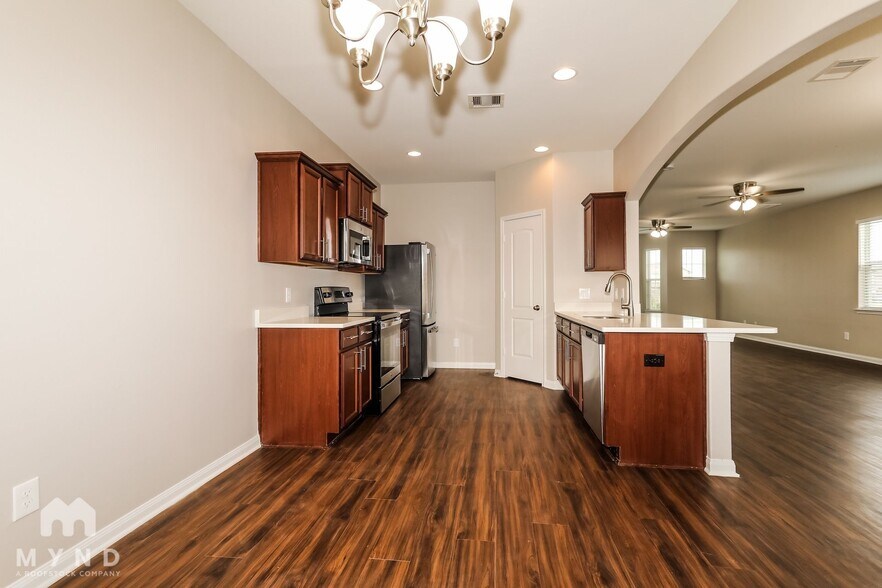 Building Photo - 10764 South Lake Mist Lane