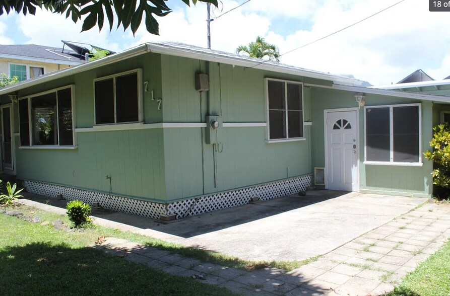 Building Photo - 717 Oneawa St