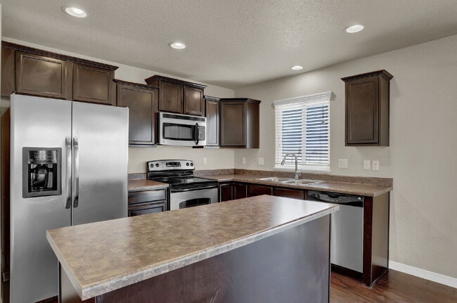 Building Photo - 2688 Sierra Springs Dr