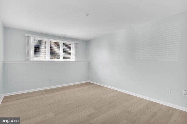 Building Photo - 4986 Dorsey Hall Dr