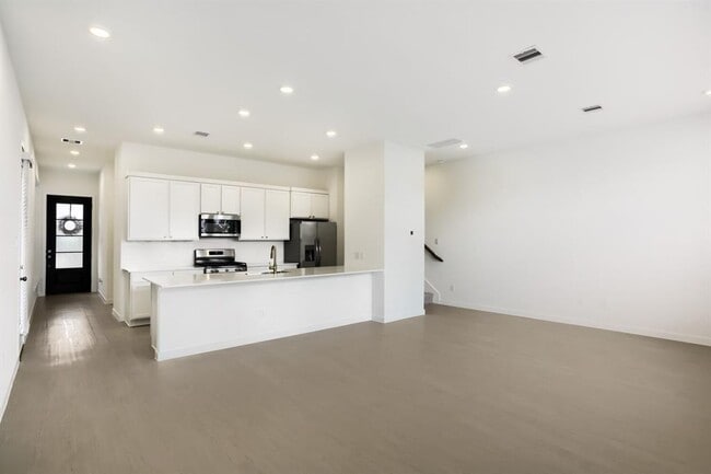 Building Photo - 12623 Blue Catfish Ln
