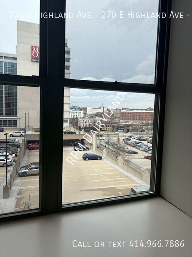 Building Photo - 270 E Highland Ave