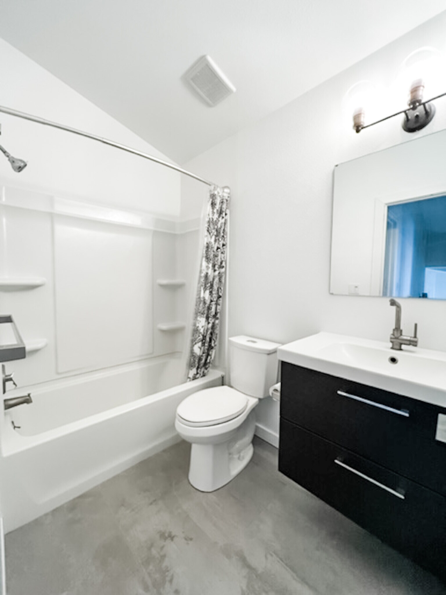 Guest bath - New bathroom - 649 Foxtail St