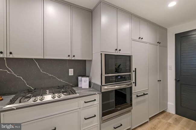 Building Photo - 1979 Biltmore St NW