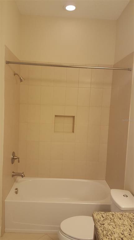 Building Photo - 13833 Benavente Ave