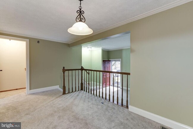 Building Photo - 7118 Eden Brook Dr
