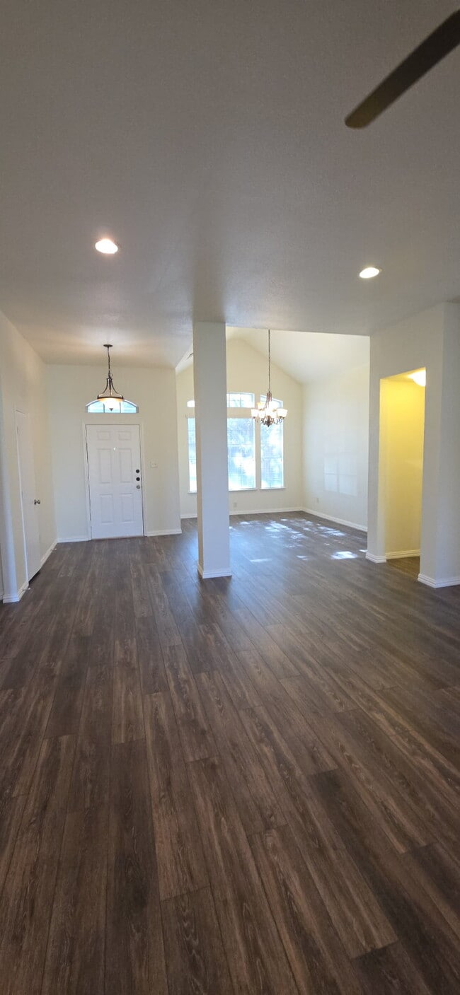 Building Photo - Beautifully Remodeled Home in Mansfield ISD – Corner Lot with Modern Upgrades!