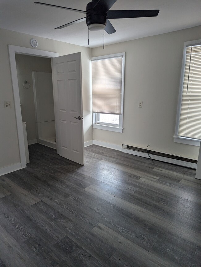 Building Photo - 15D Village St-