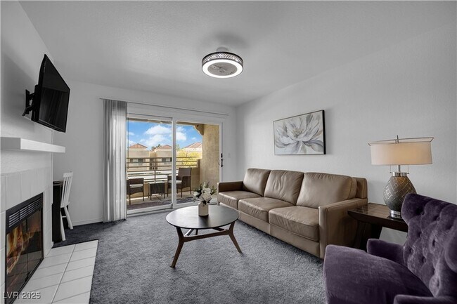 Building Photo - 1909 Mountain Hills Ct