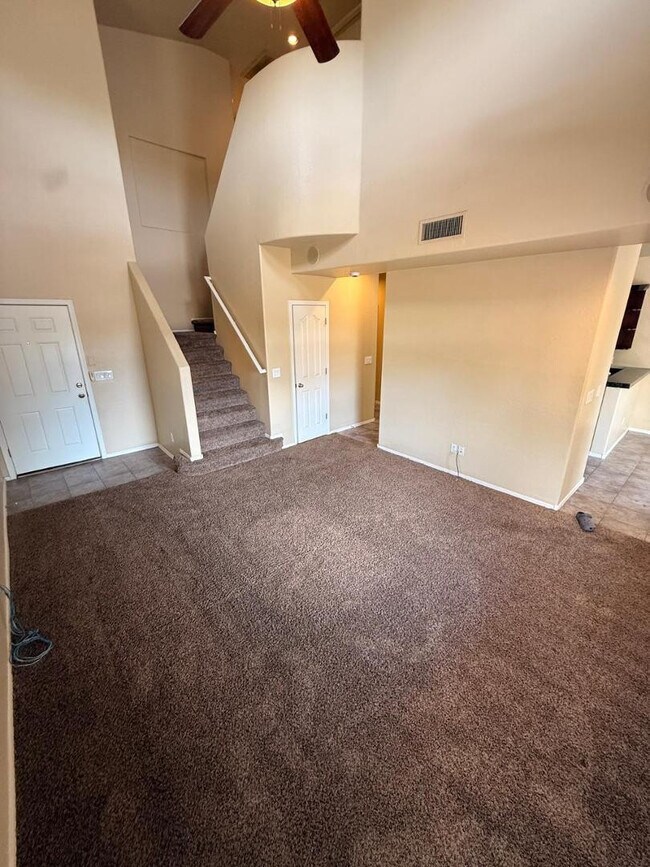 Building Photo - 8462 E Pampa Ave