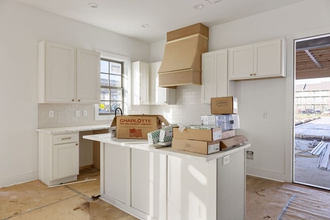 Building Photo - COMING SOON in SUGAR MILL POND!