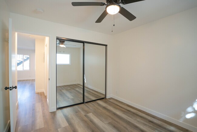 Building Photo - 825 W 167th St