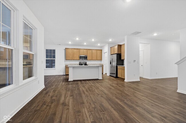 Building Photo - 15988 Tharp Wds Dr