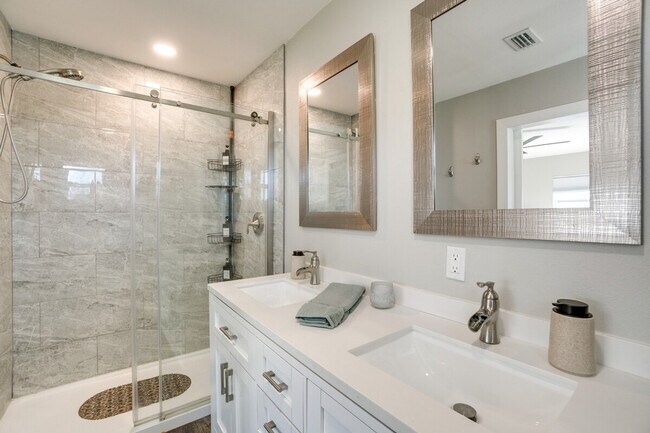 Building Photo - 6372 Otis Rd