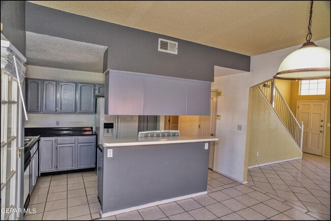 Building Photo - 12107 Valley Quail Dr