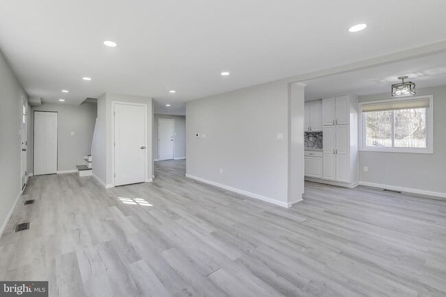 Building Photo - 18948 Quail Valley Blvd