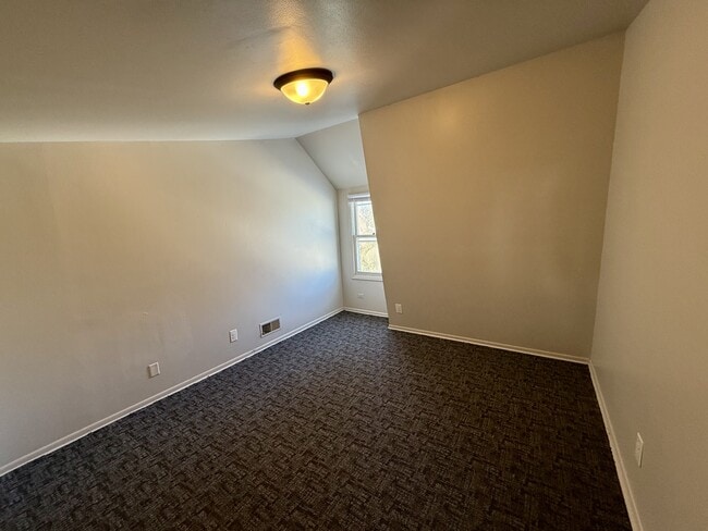 Building Photo - 8970 N 95th St