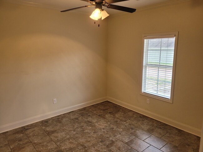 Building Photo - 378 Acadia Lp