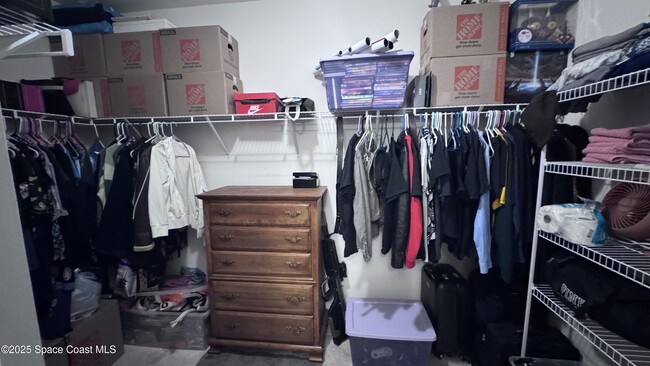 Building Photo - 759 Simeon Dr