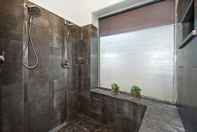 Building Photo - 29641 N 67th St