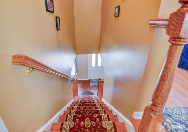 Building Photo - 13 Lackland Ave