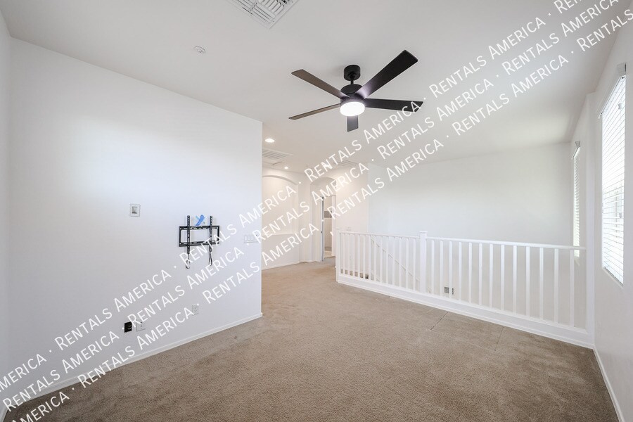 Building Photo - 5193 S Moccasin Trail