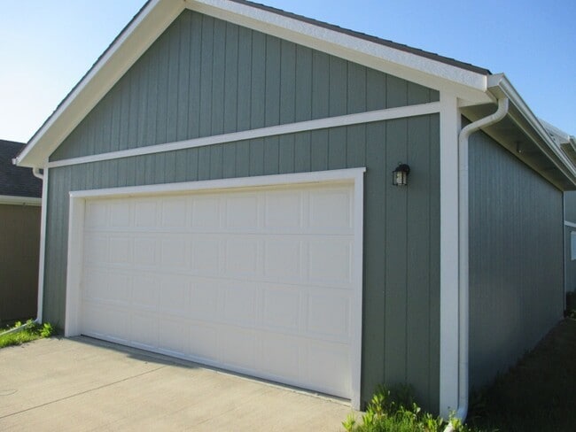 Building Photo - Beautiful Home in Great Location!