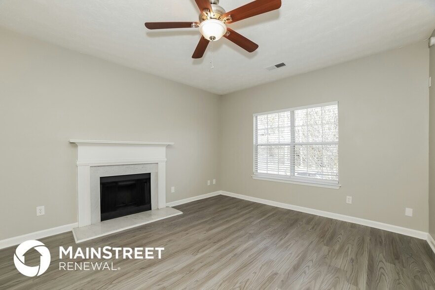 Building Photo - 4056 Robin Cir