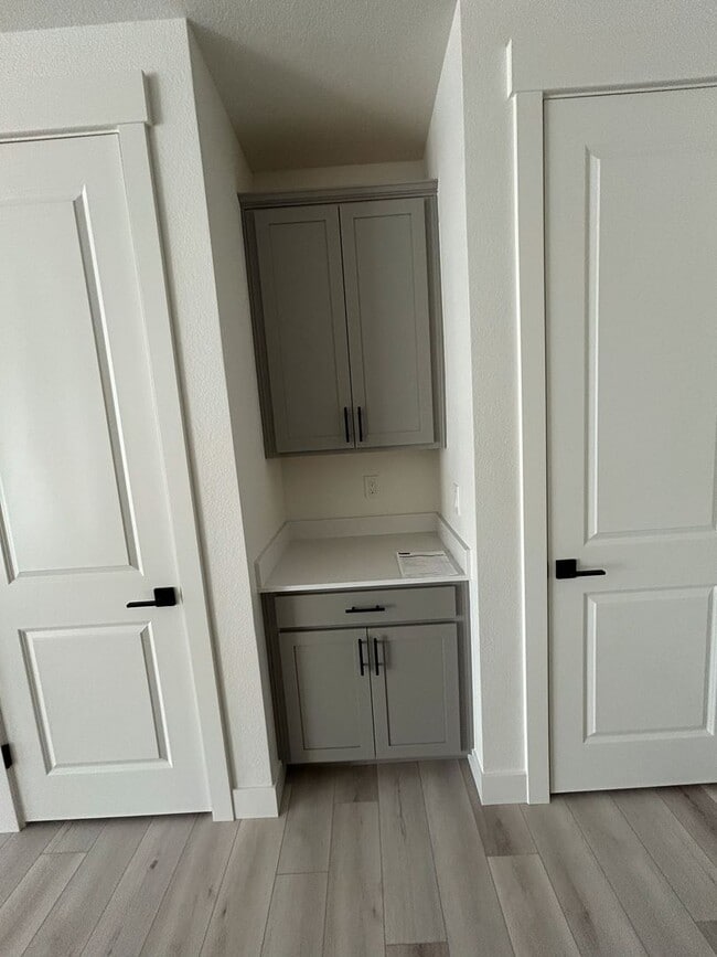 Building Photo - Stylish New Home Surrounded by Greenbelts and Outdoor Recreation