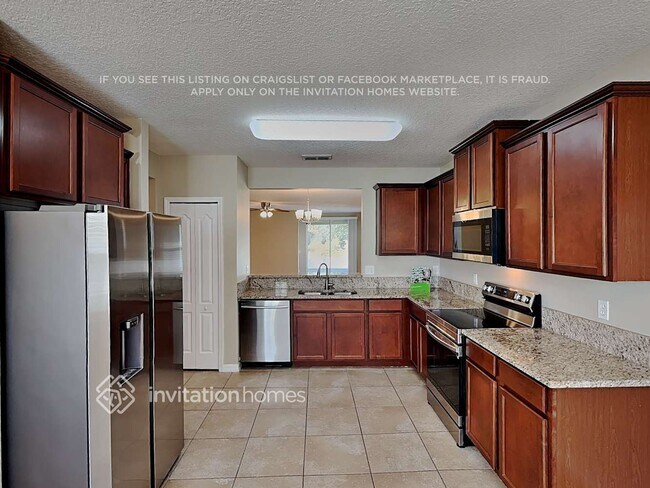 Building Photo - 942 Grapewood St