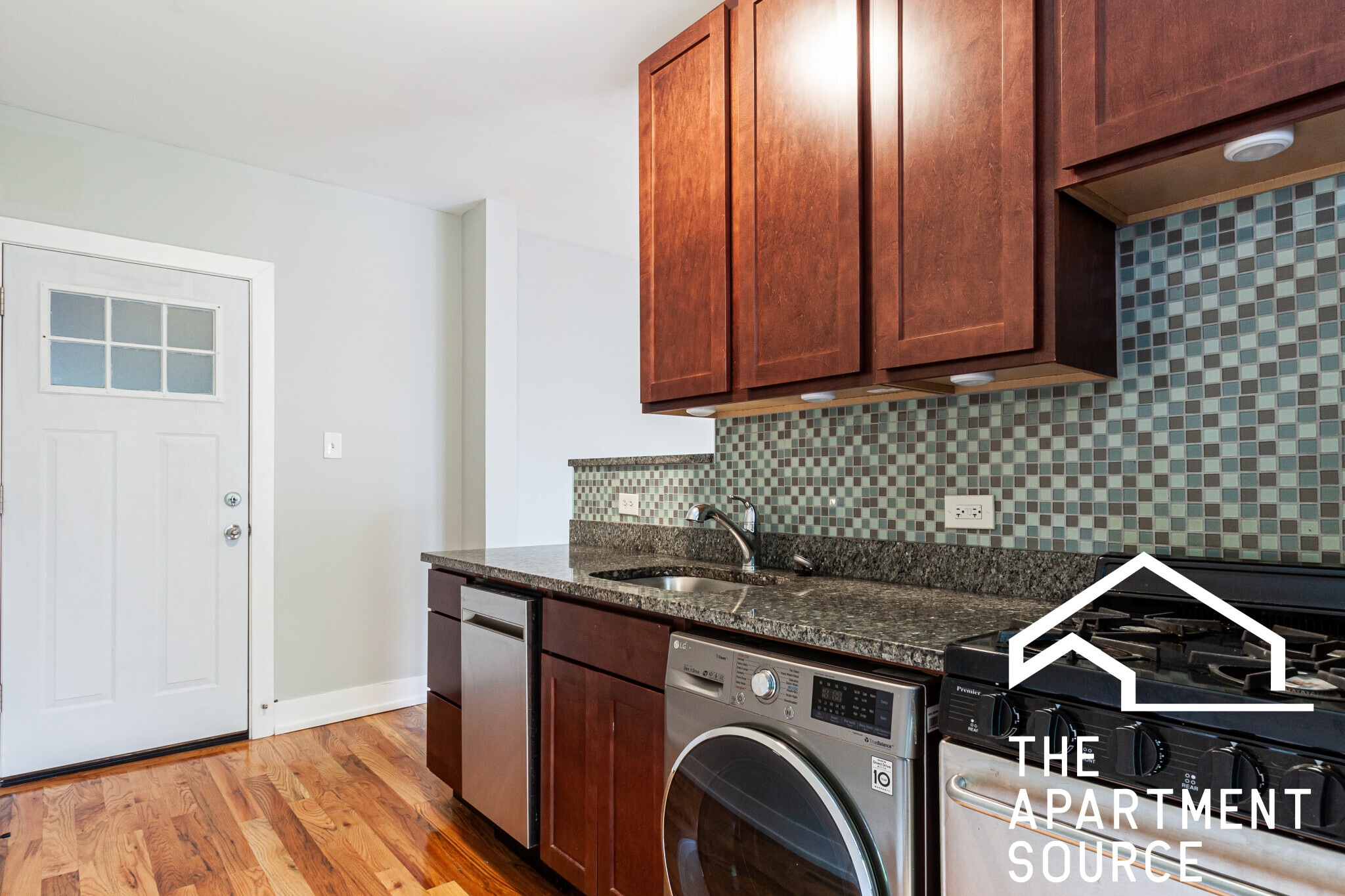 Building Photo - 2907 N Mildred Ave