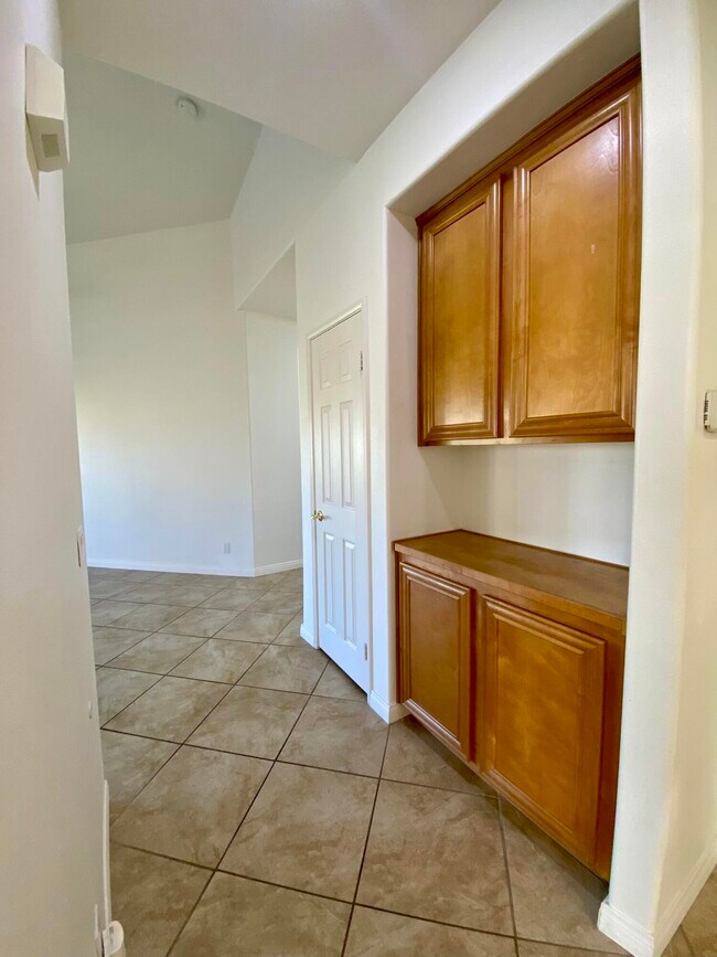 Building Photo - 45385 Big Canyon St
