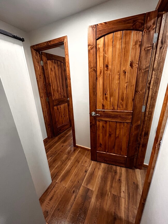 Building Photo - 223 N Hickory St