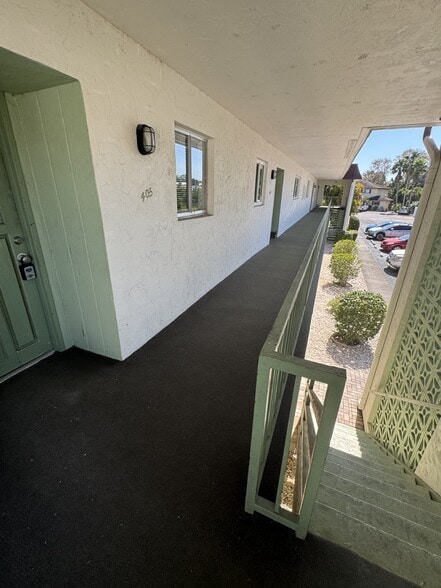 Building Photo - 3602 Beneva Rd