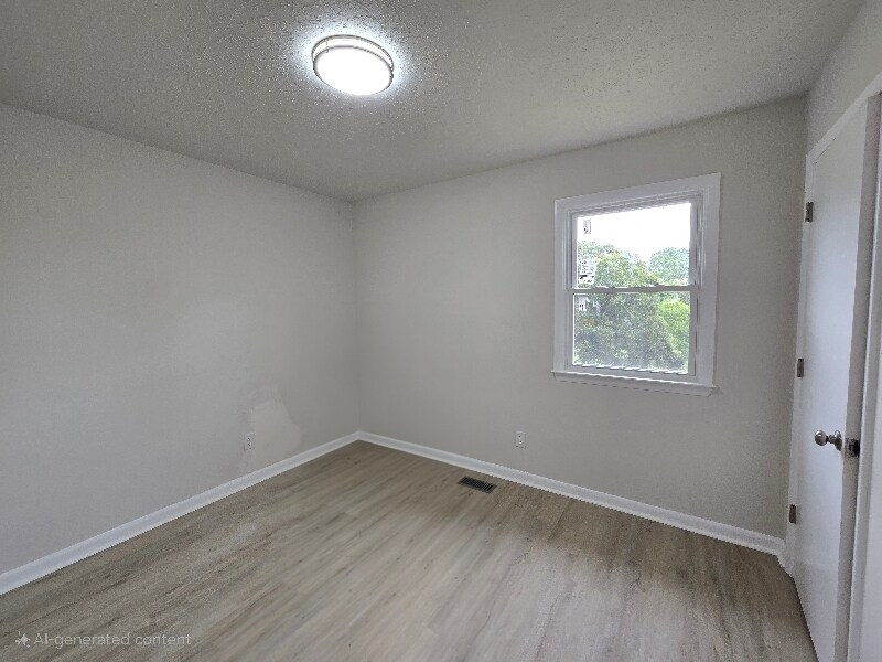 Building Photo - 235 Roseborough Rd