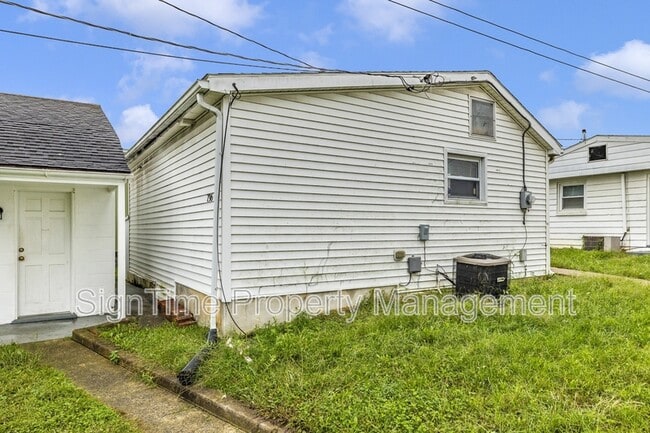 Building Photo - 796 Frederick St