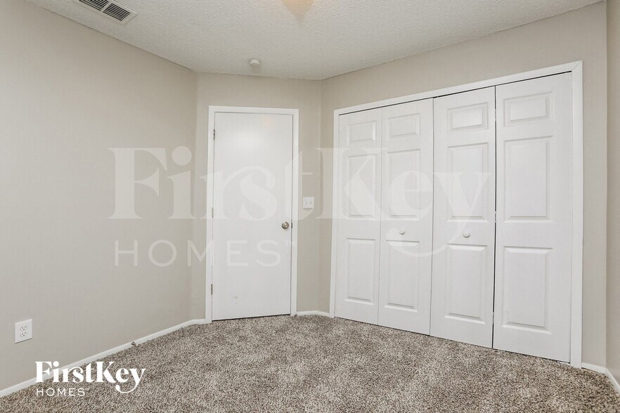 Building Photo - 62 Abbey Hollow Dr