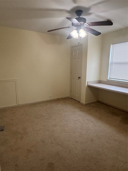 Building Photo - 2842 Sandberry Dr