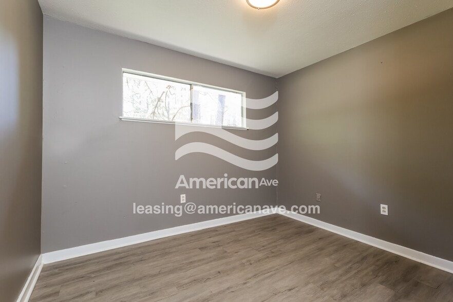 Building Photo - 1206 Garden Park Dr