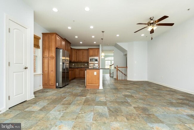 Building Photo - 336 Grand St