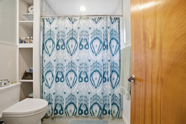 Building Photo - 405 Farrell St