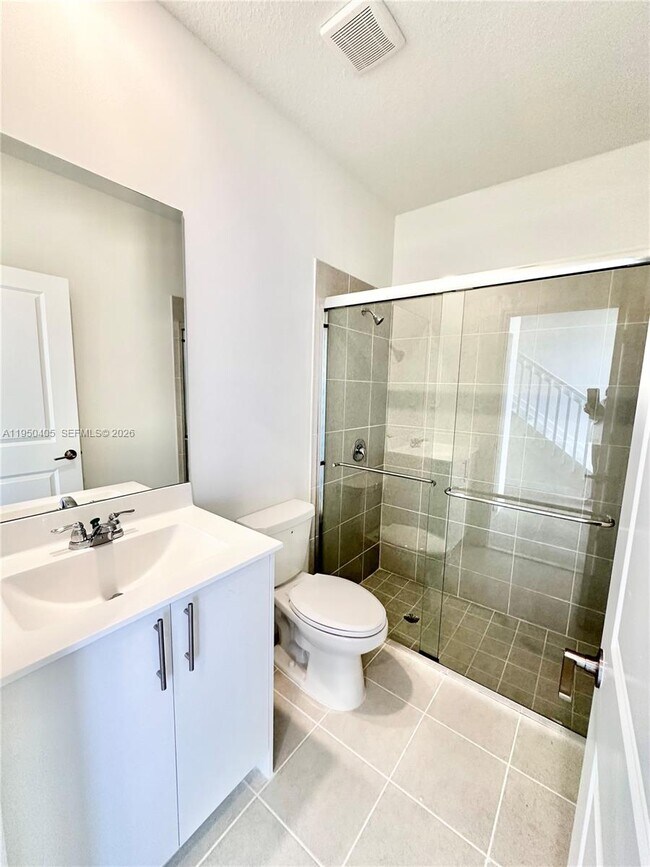 Building Photo - 191 SE 11th St