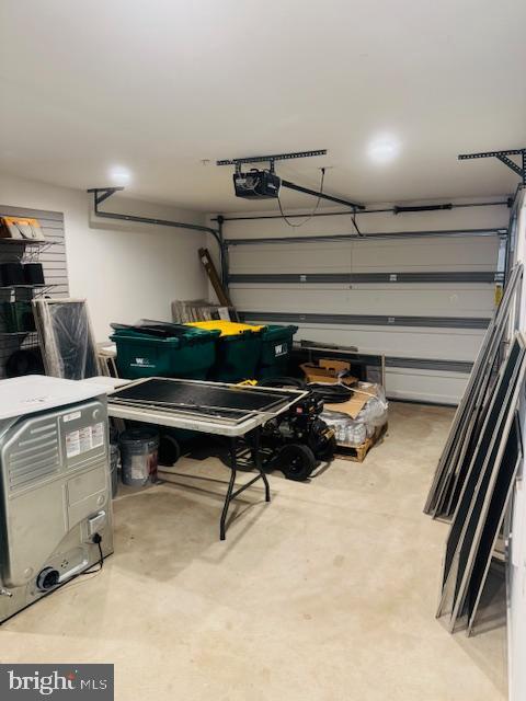 Building Photo - 3012 Beachview Ln