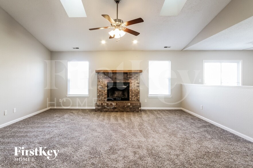 Building Photo - 7604 Wood Stream Dr