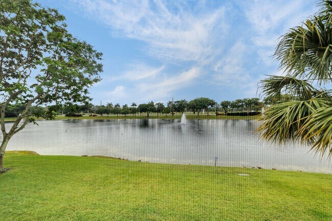 Building Photo - 22759 Mandeville Pl